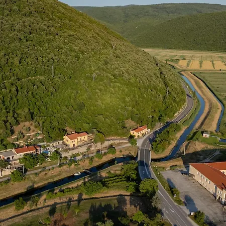 Vila Fani *